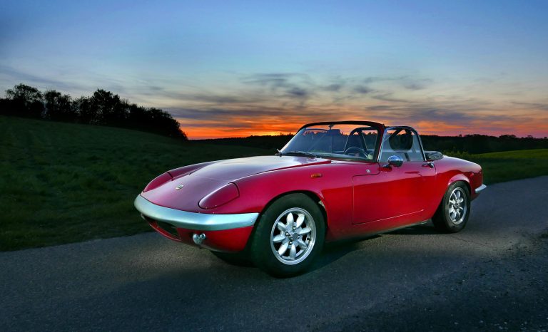 Performance Guide for Sports Cars: Power, Speed, and Handling